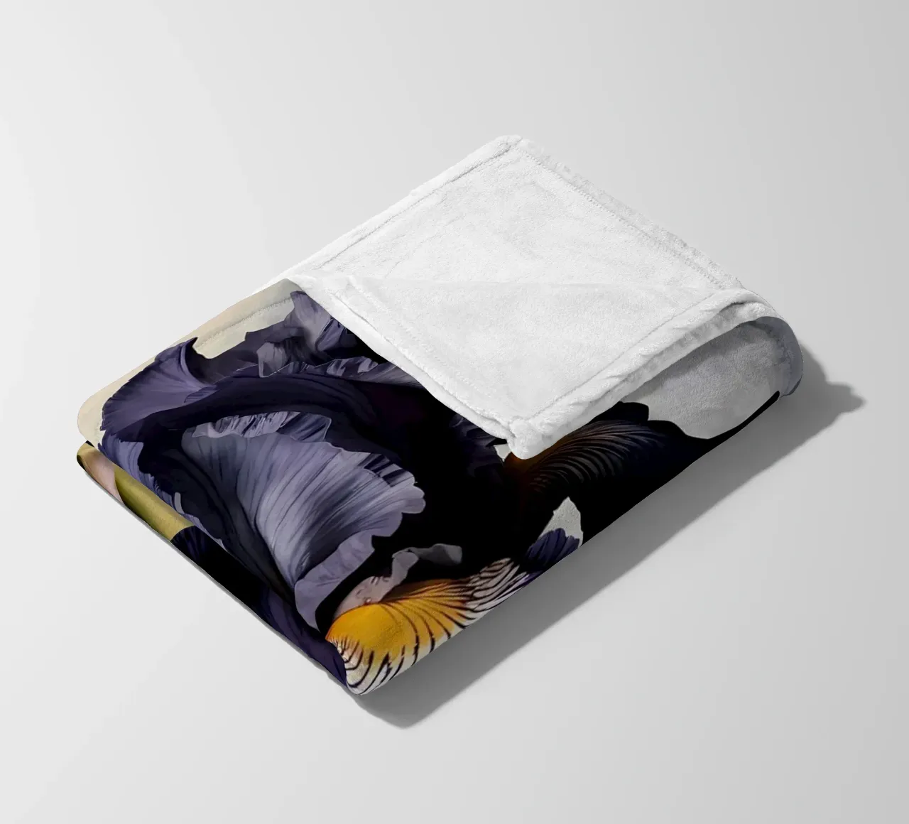 Black Iris Fleecedecke von Artistic-shop