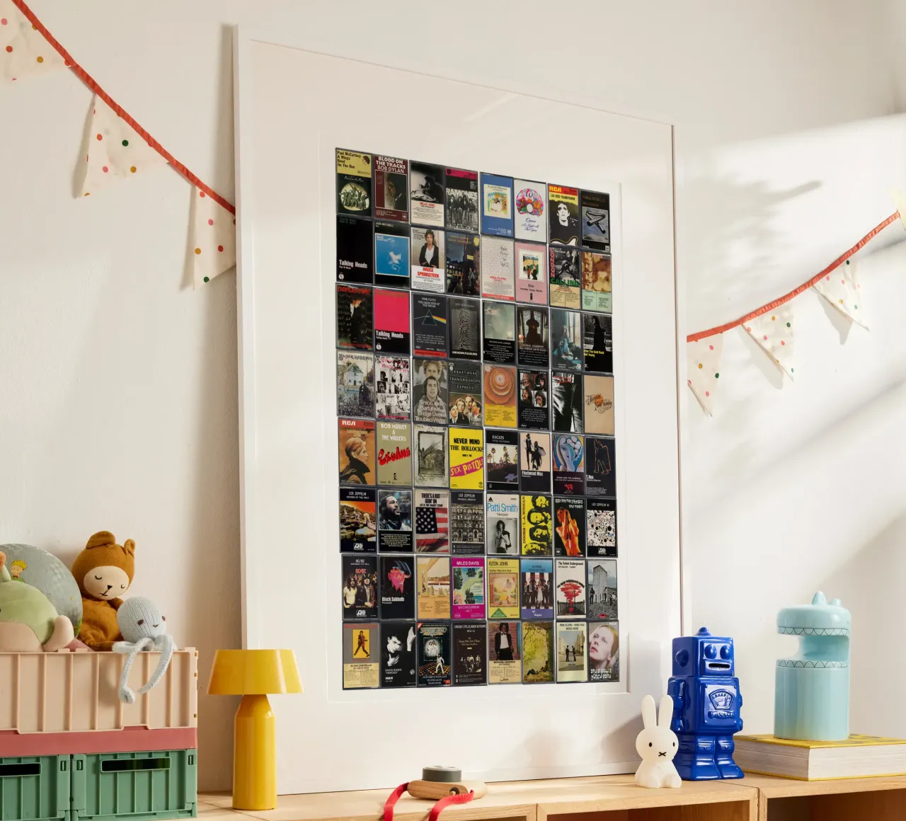 The Best of 1970's Music - 70s Album Cover Cassette Print poster con telaio in plastica da MrMustardPrints