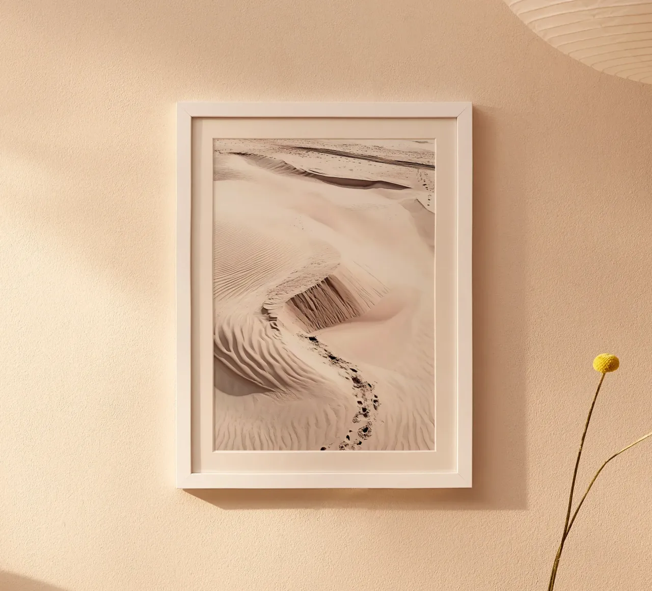 Dune di sabbia sulla spiaggia - Collezione La Plage poster con telaio in alluminio da Conde Arte