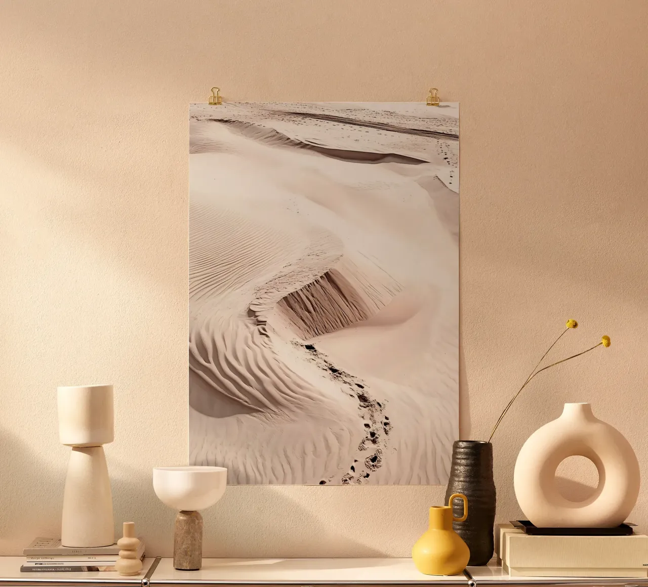 Dune di sabbia sulla spiaggia - Collezione La Plage poster con telaio in alluminio da Conde Arte