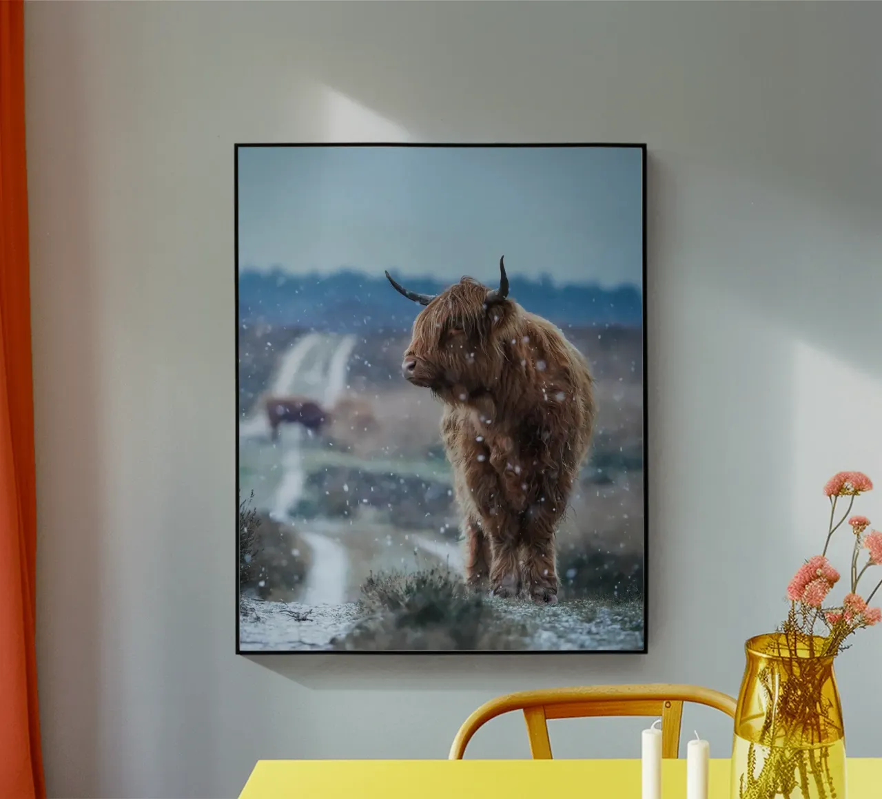Mucca Highland nella neve plexiglass da Tom's Wildlife