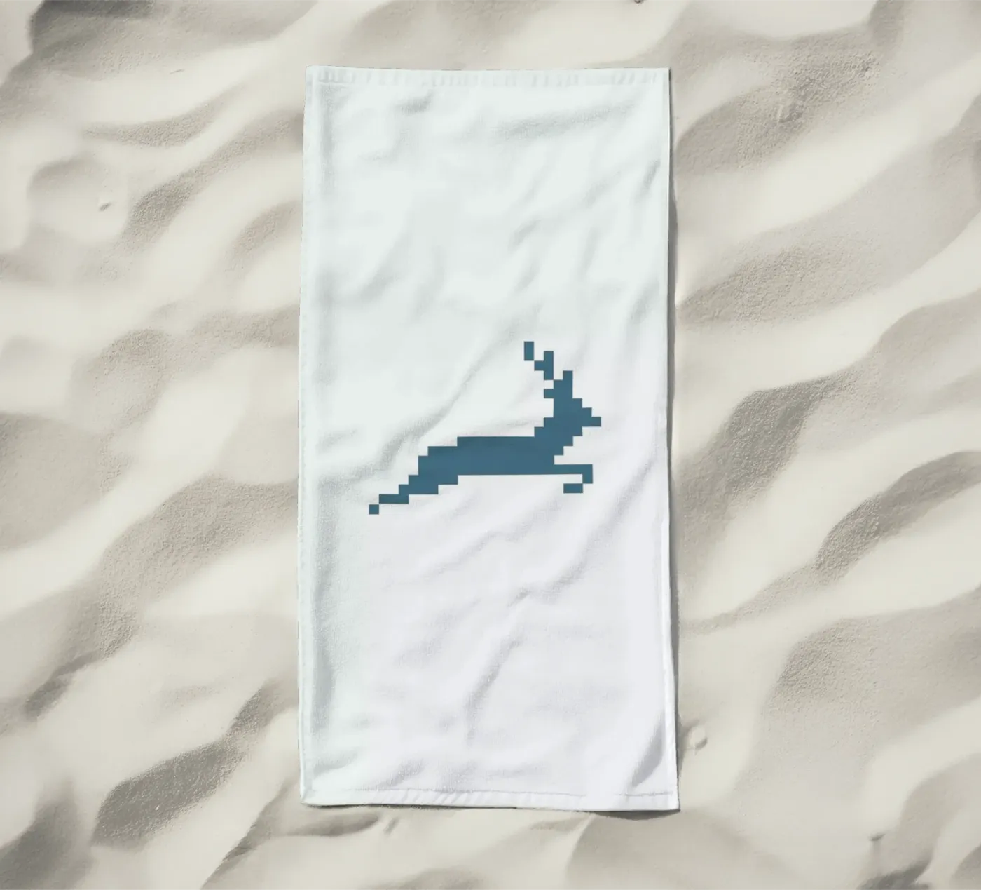 Pixel Stag strandhanddoek van Studio One