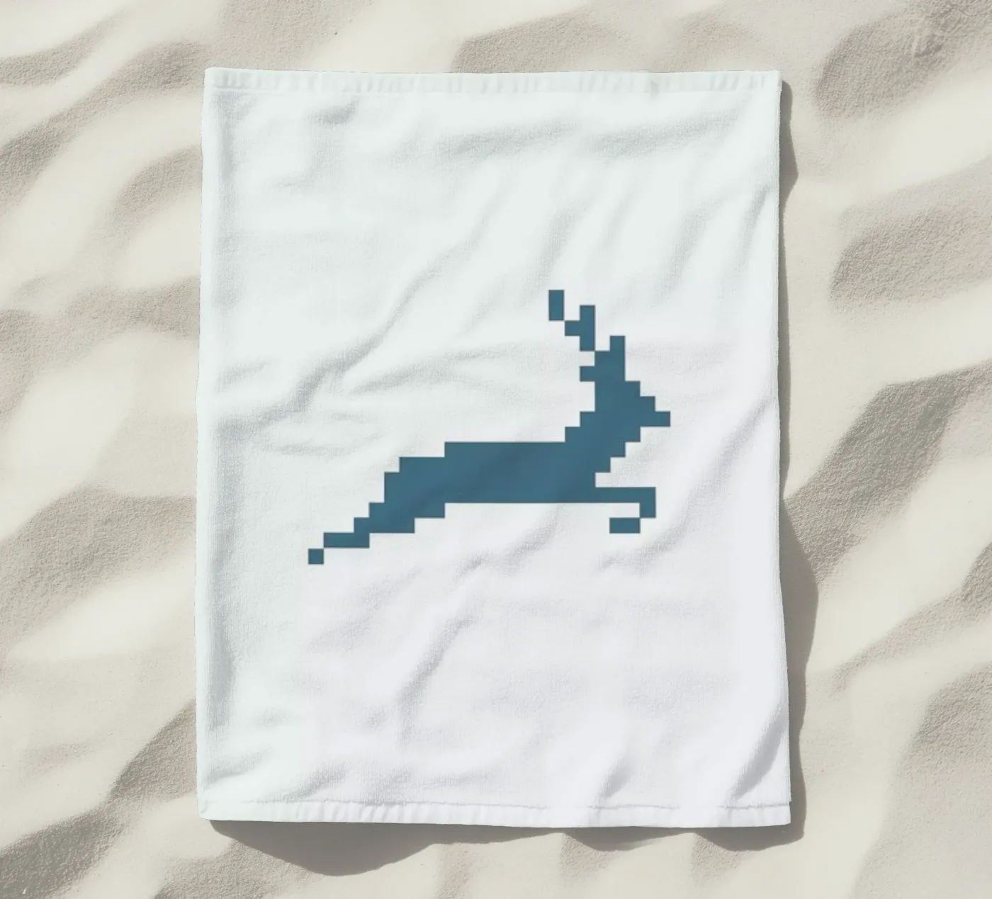 Pixel Stag strandhanddoek van Studio One