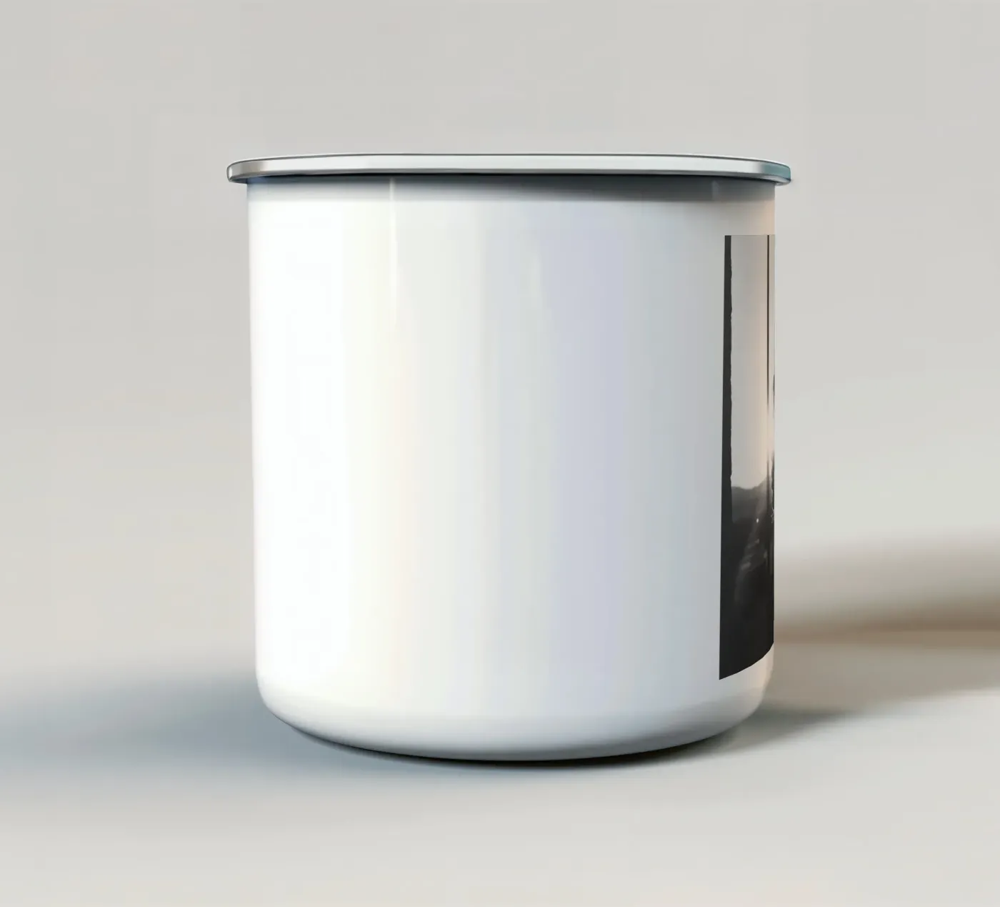 Light enamel mug by Black & White