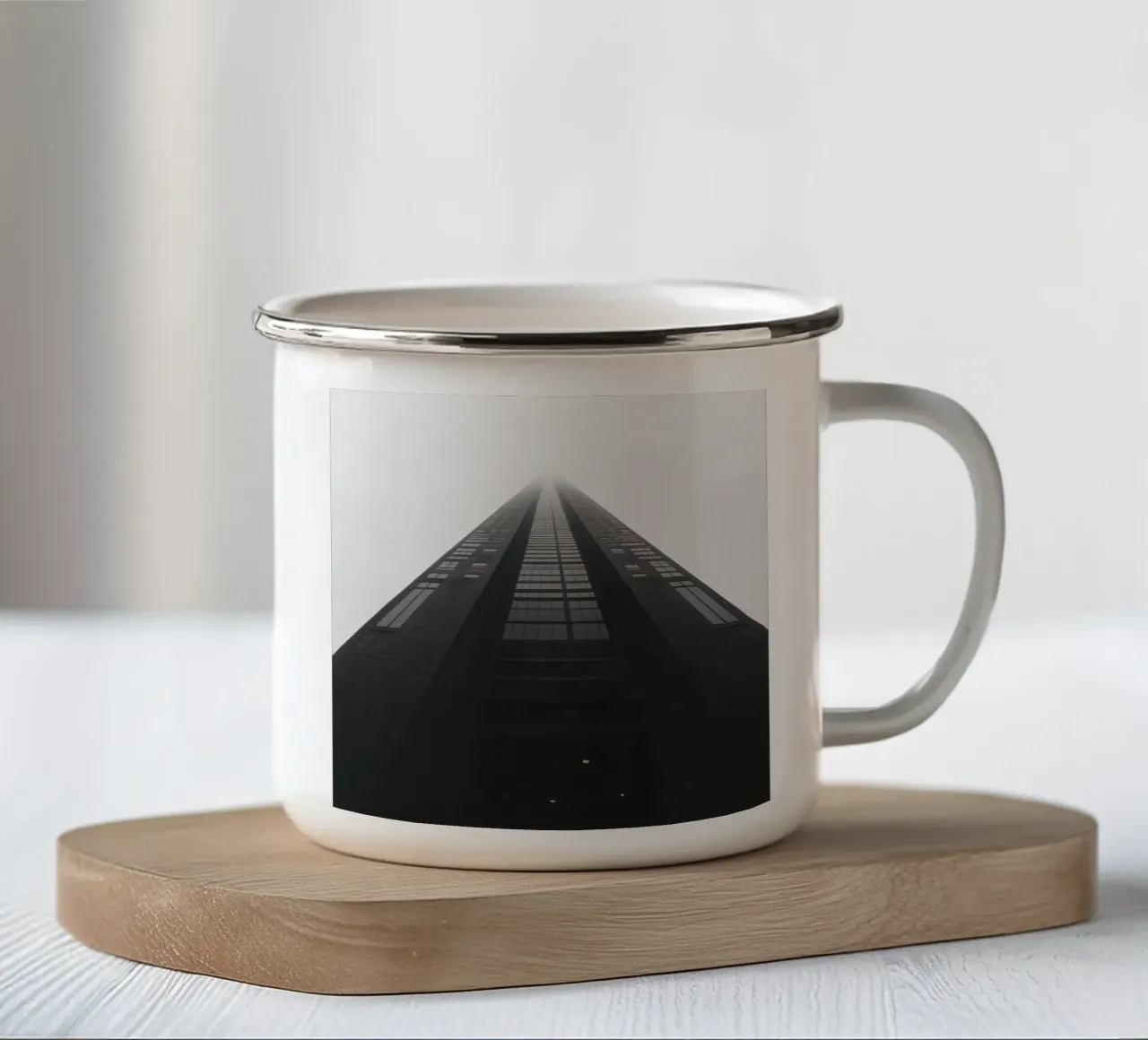 Prospettiva tazza in smalto da Black & White
