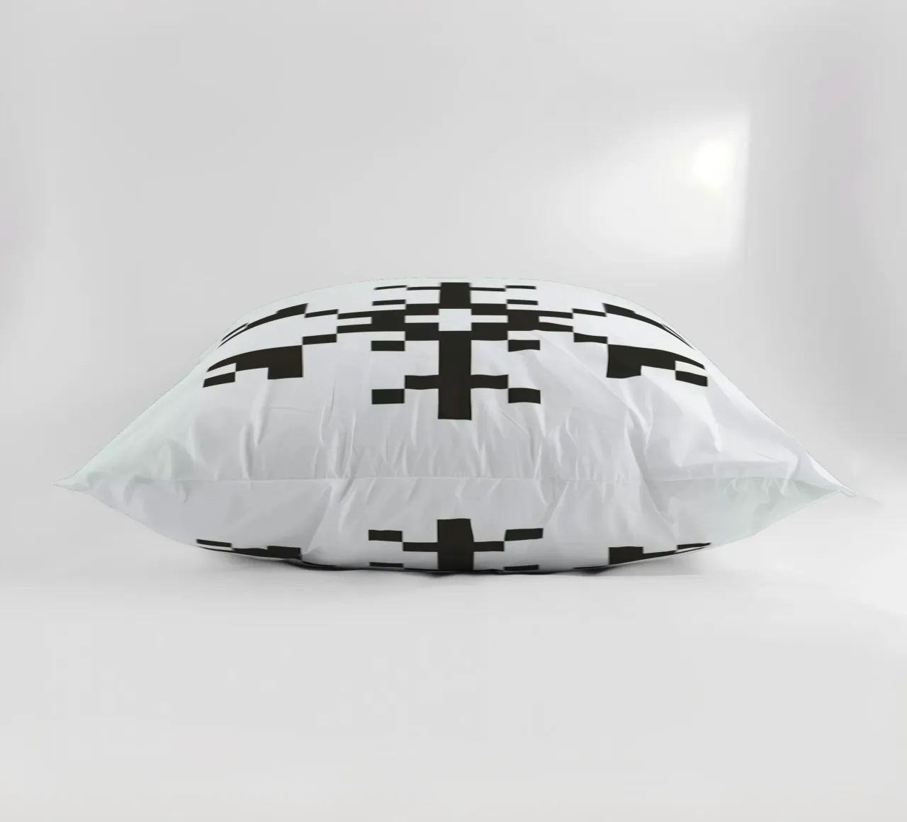 Black Snowflake 2 cuscino da Studio One