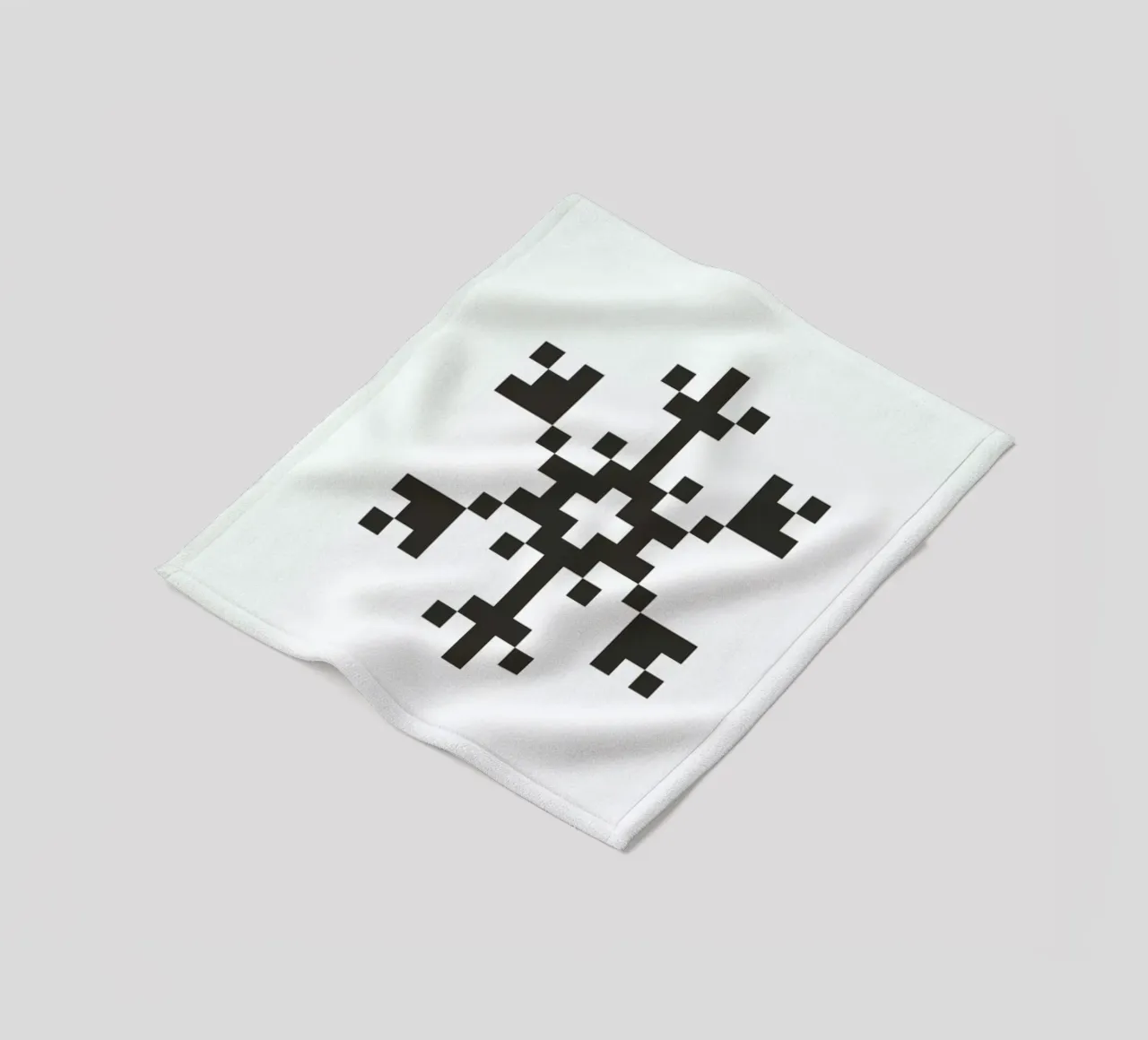 Black Snowflake 2 coperta in pile da Studio One