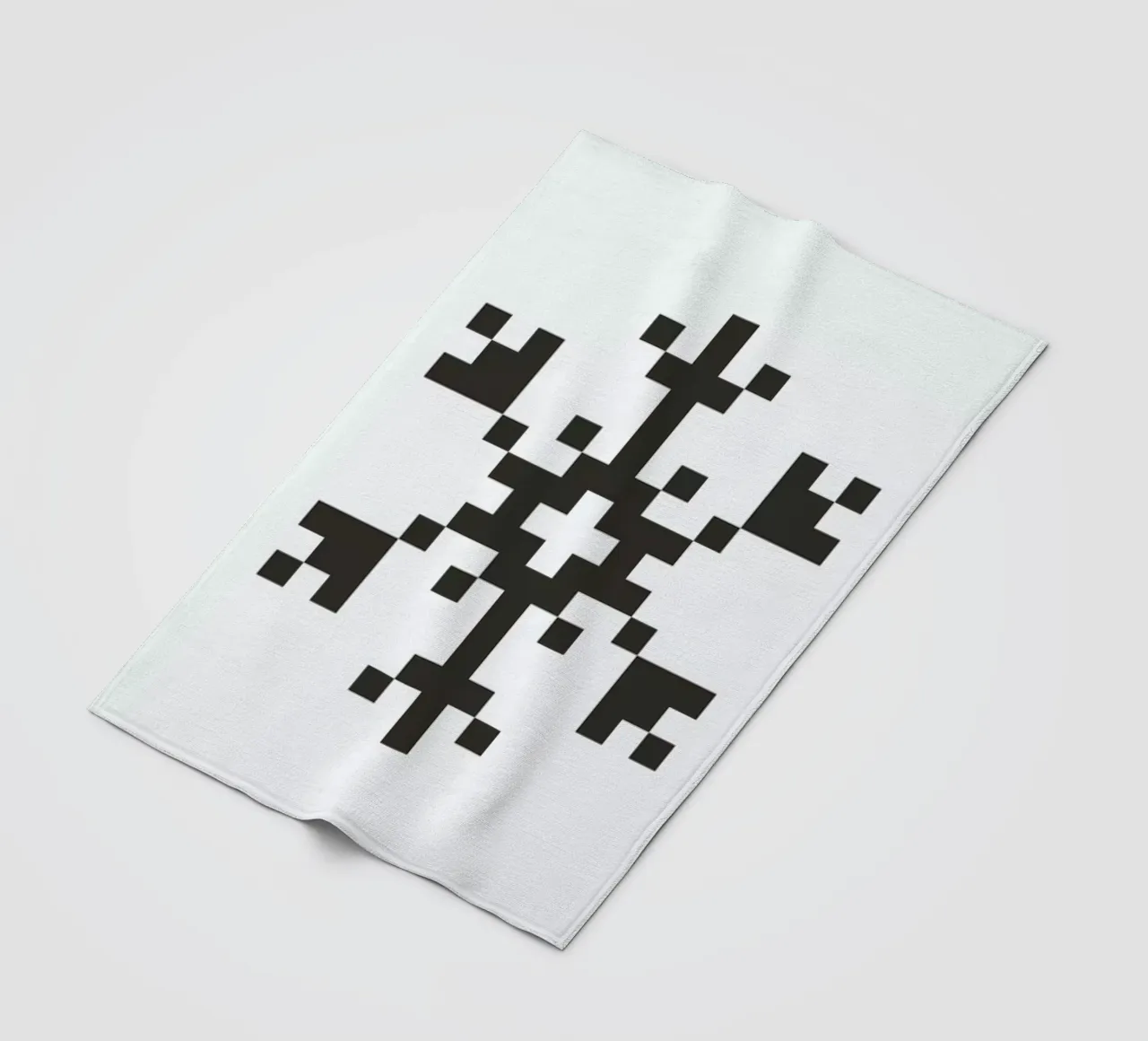 Black Snowflake 2 coperta in pile da Studio One
