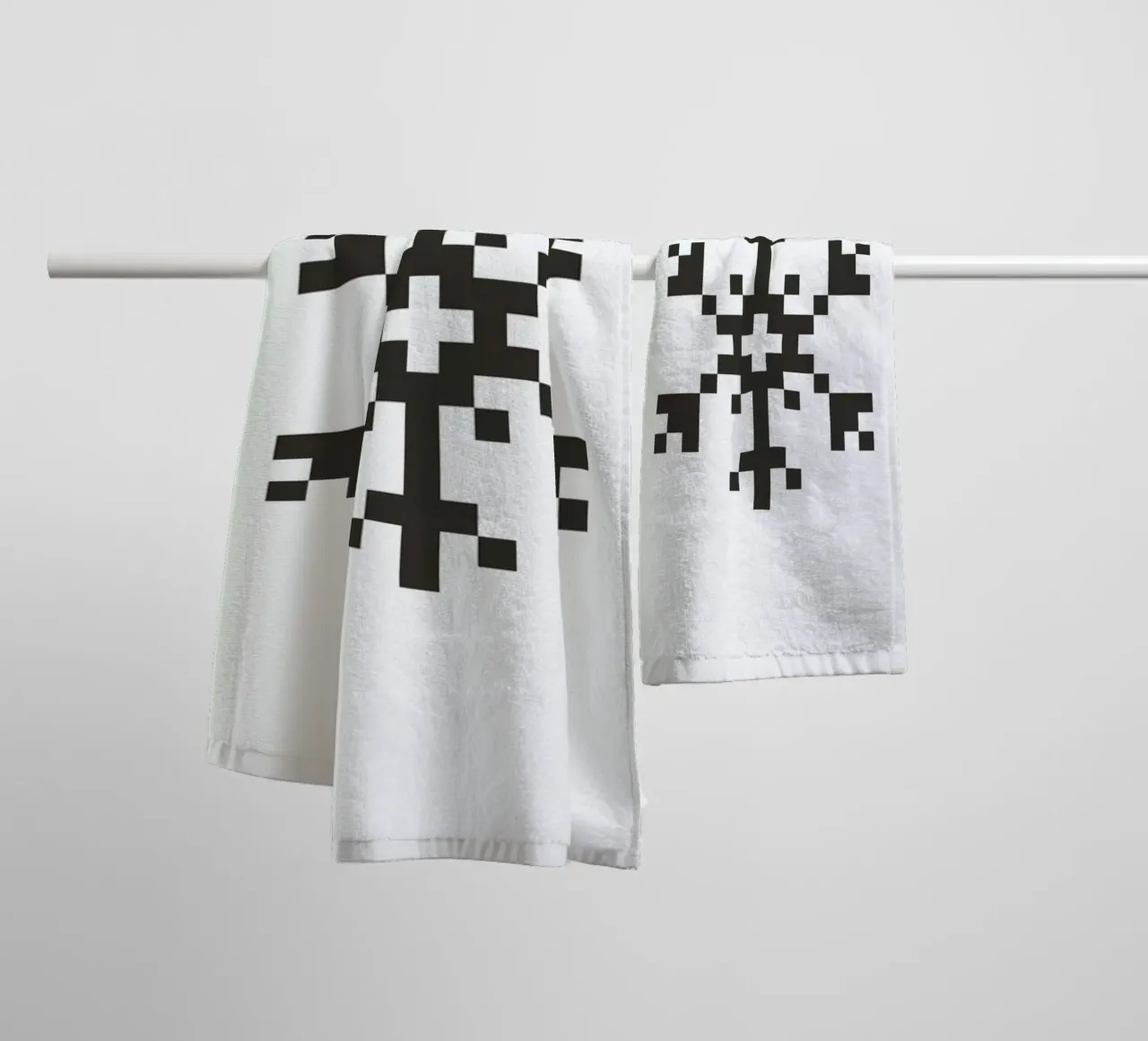 Black Snowflake 2 asciugamano da bagno da Studio One