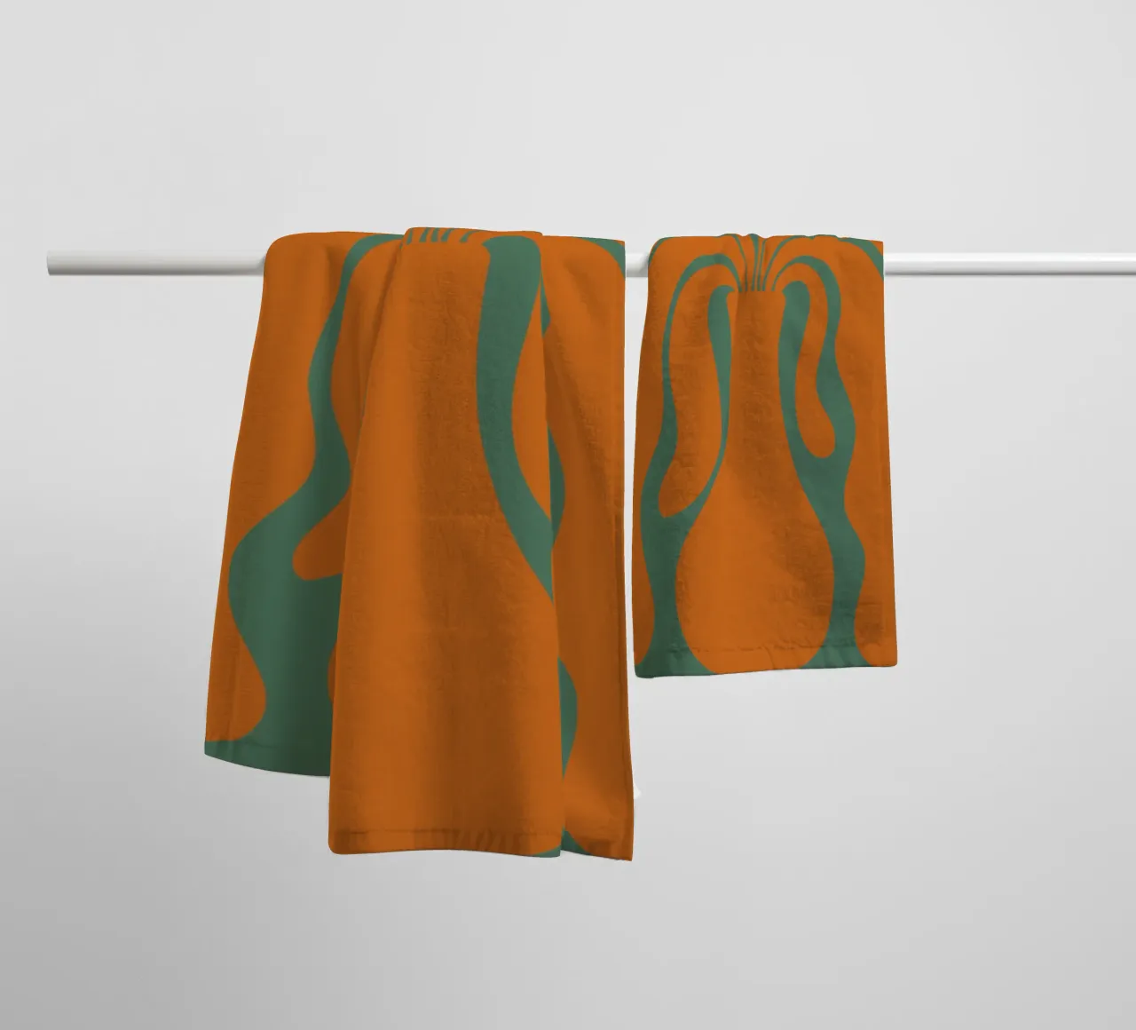 Vase with abstract shapes asciugamano da bagno da LisaArtes
