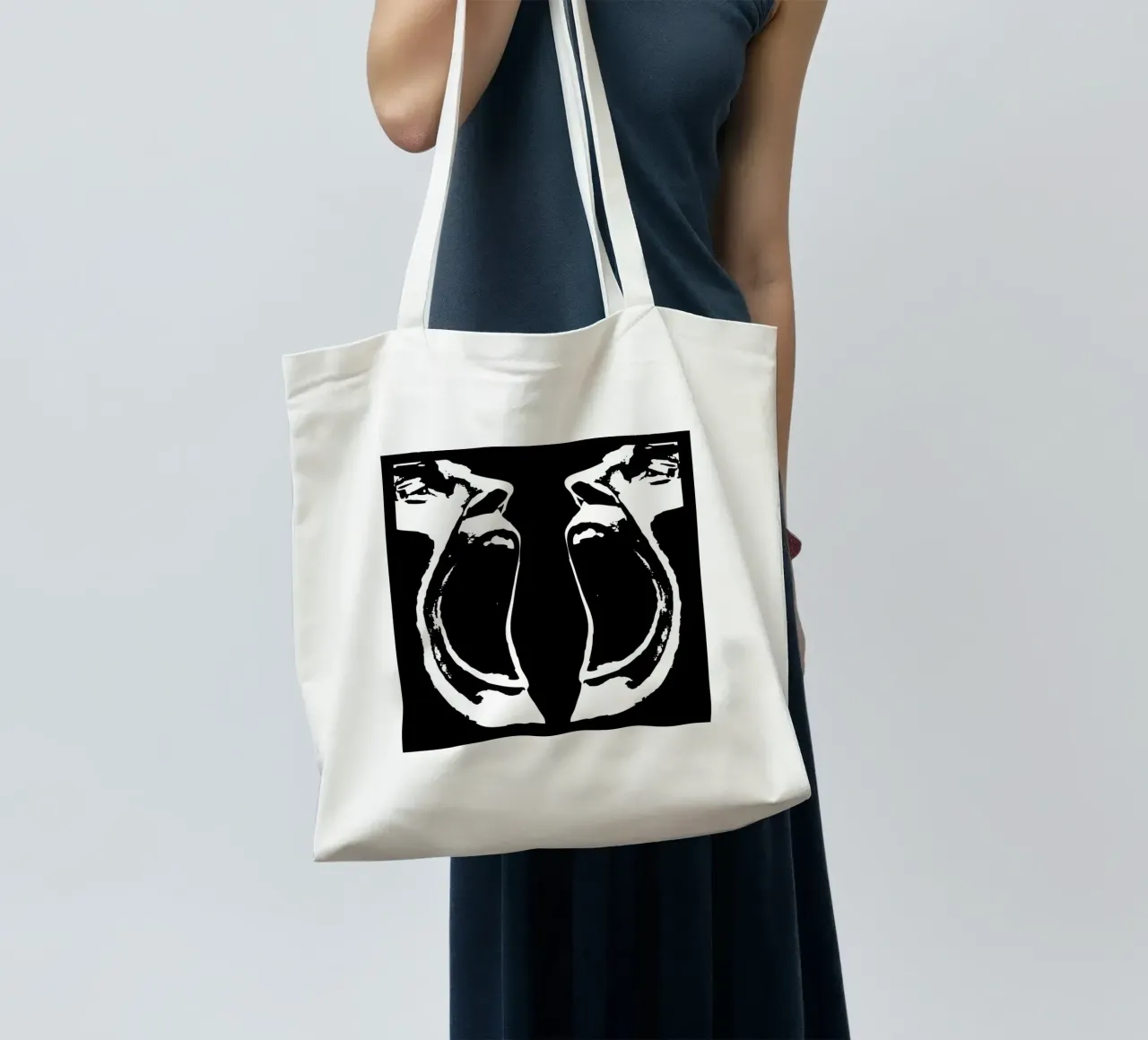 Design artistico di facce da urlo borsa in juta da ririedis