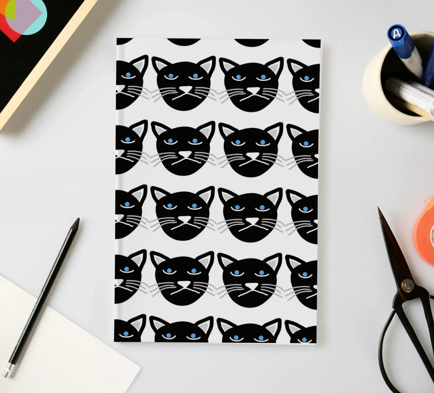 Grumpy Cat notebook by Vasare Nar