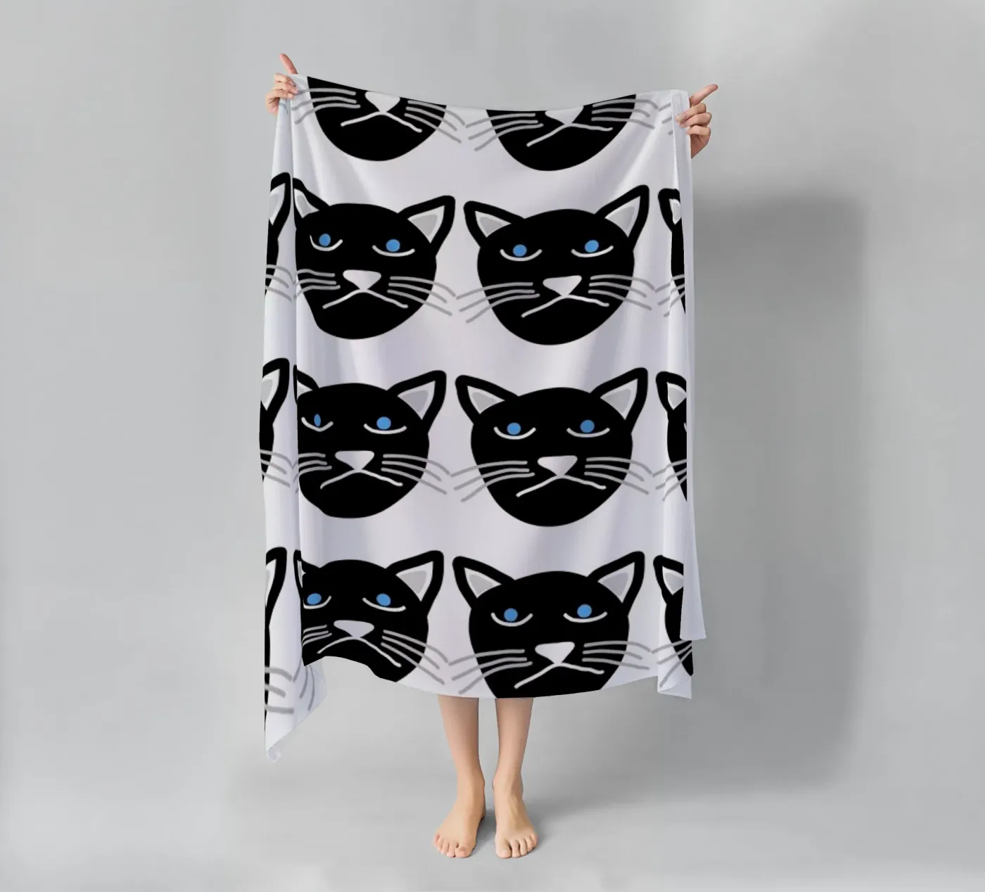 Grumpy Cat strandhanddoek van Vasare Nar