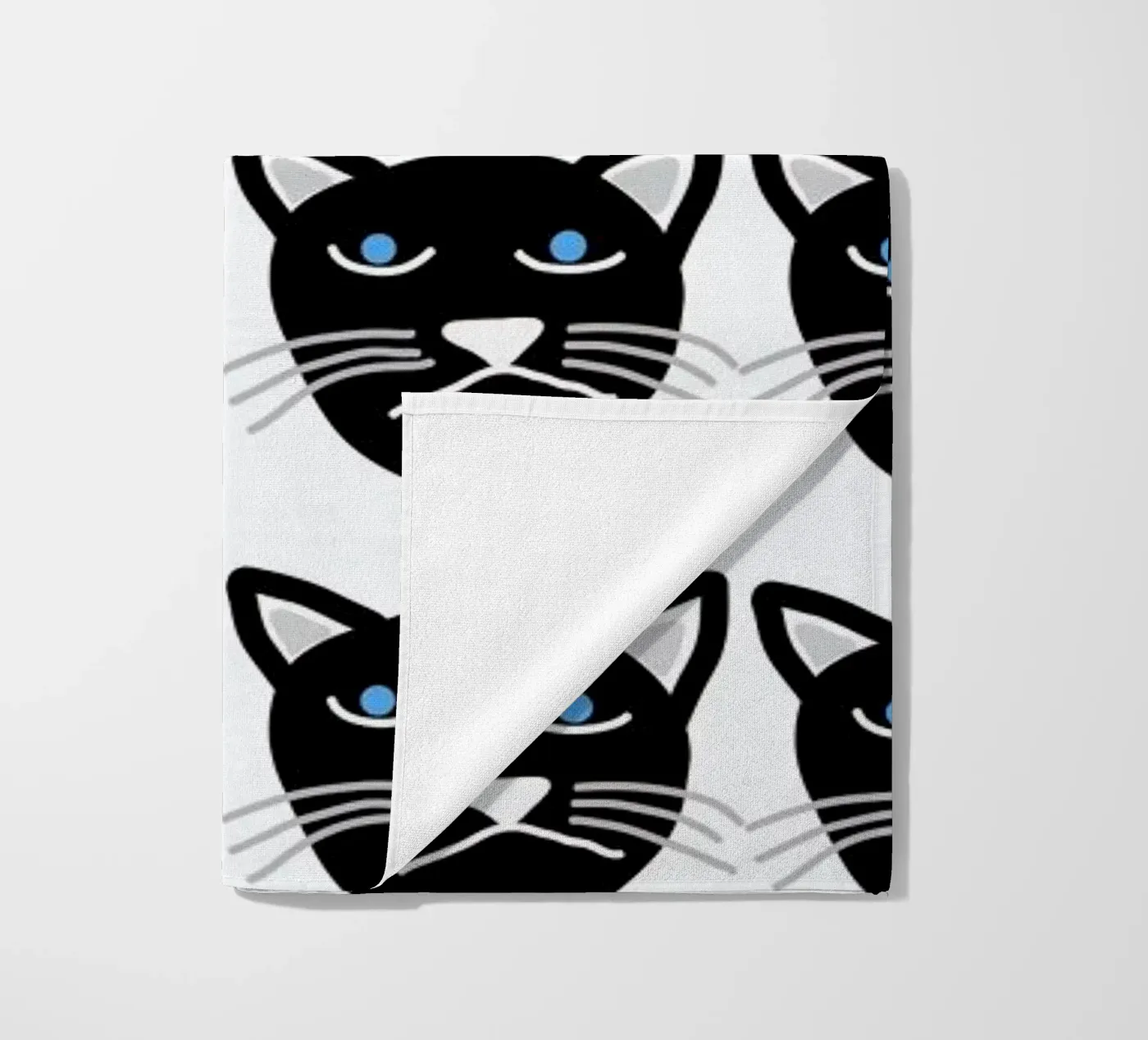 Grumpy Cat strandhanddoek van Vasare Nar