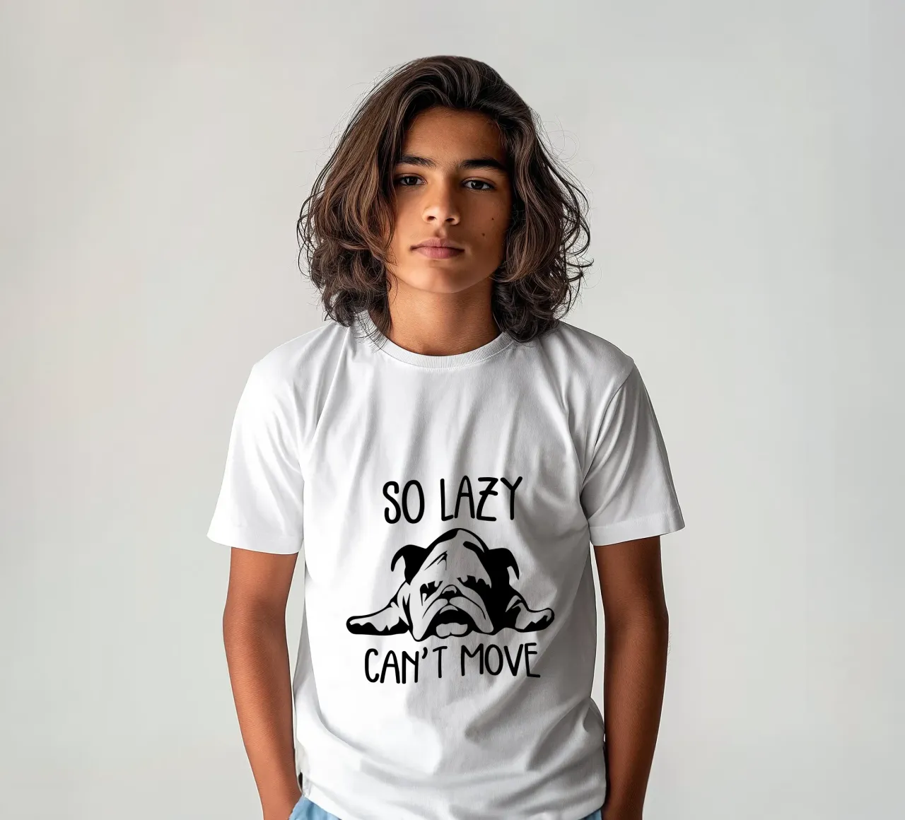 Hund so faul, dass er sich nicht bewegen kann Kinder T-Shirt von ririedis