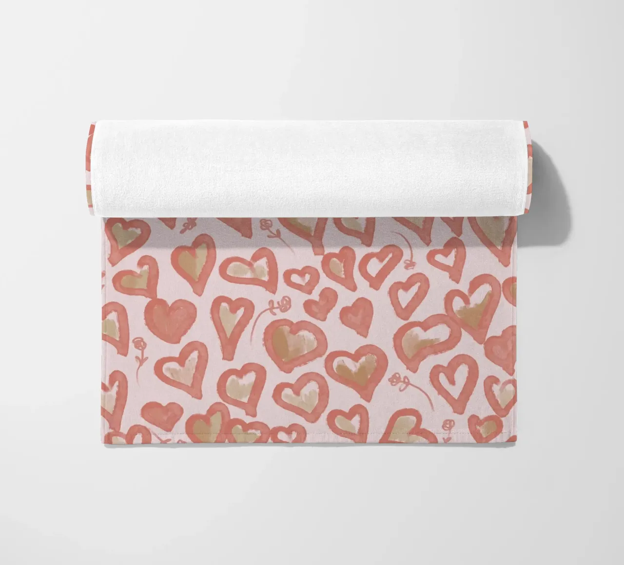Lazy Love Hearts toalla de playa de anisillustration
