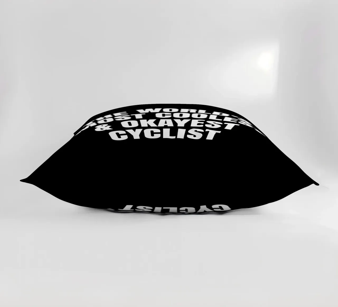 The world's most coolest and okayest cyclist kussen van happieeagle