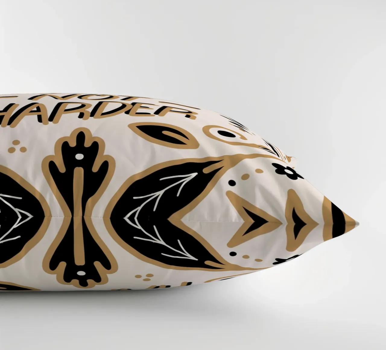 Work Smarter Not Harder cuscino da anisillustration