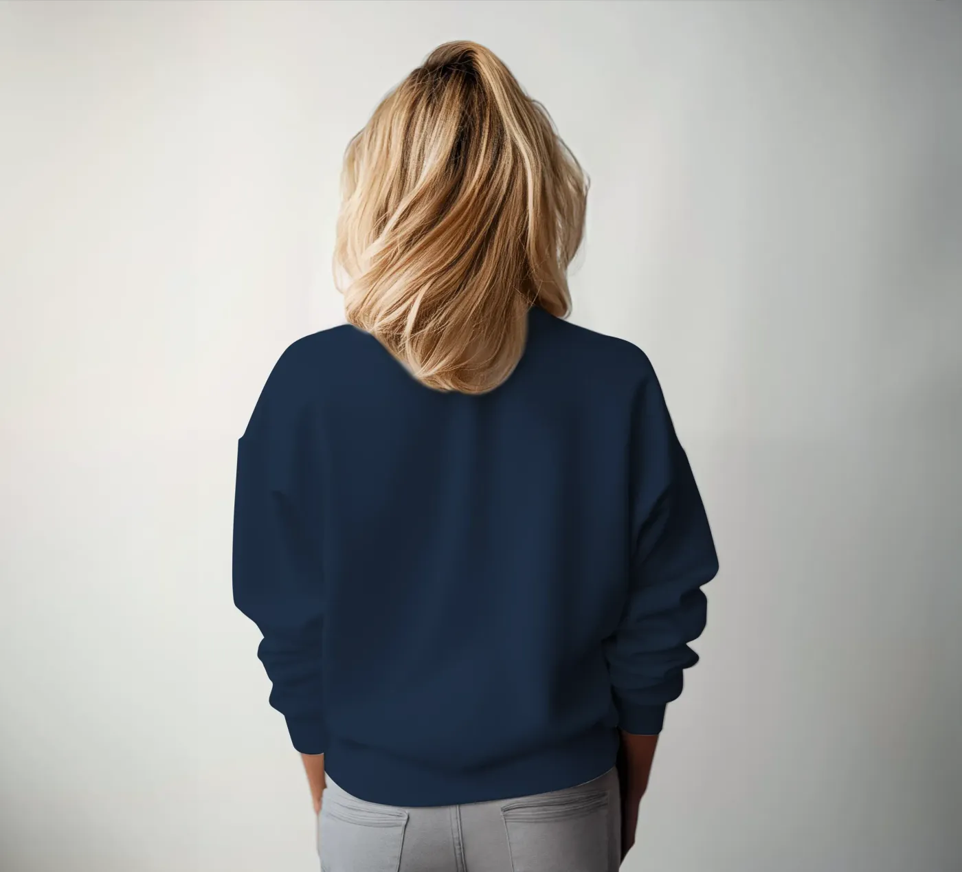 Hallo Sweatshirt von Gunawan Rb