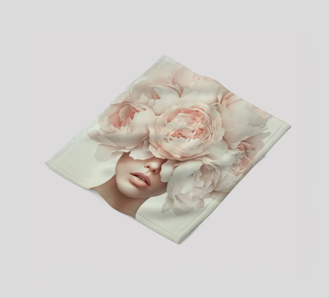 Grazia in fiore coperta in pile da Modern Muse