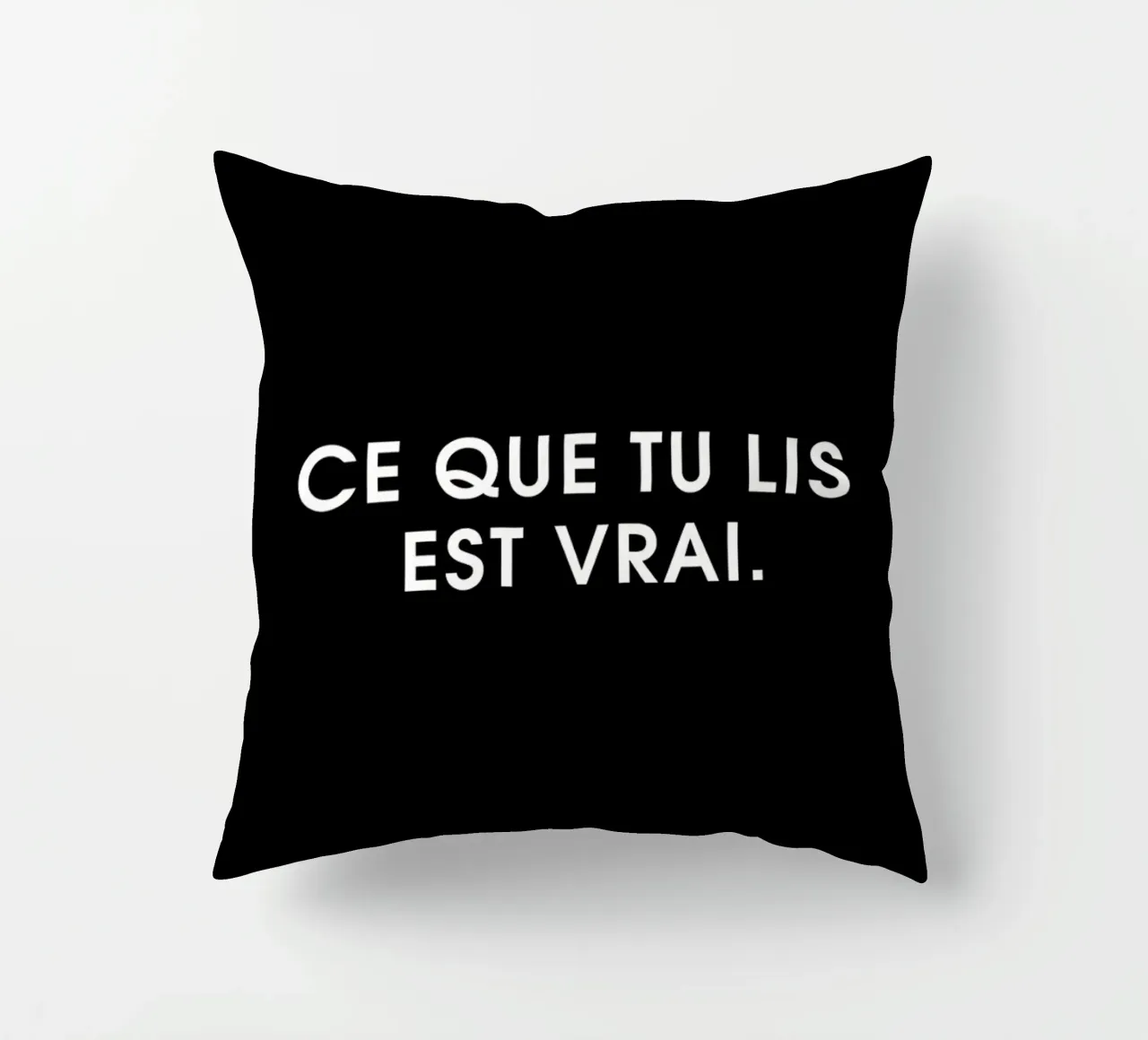 Ce que tu lis est vrai - Black cuscino da Intertitres
