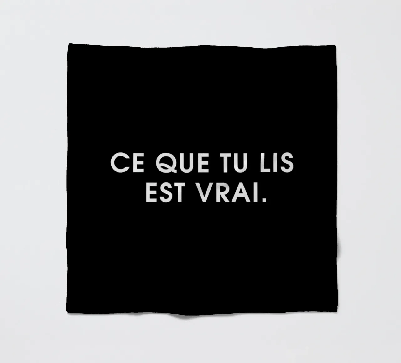 Ce que tu lis est vrai - Black coperta in pile da Intertitres
