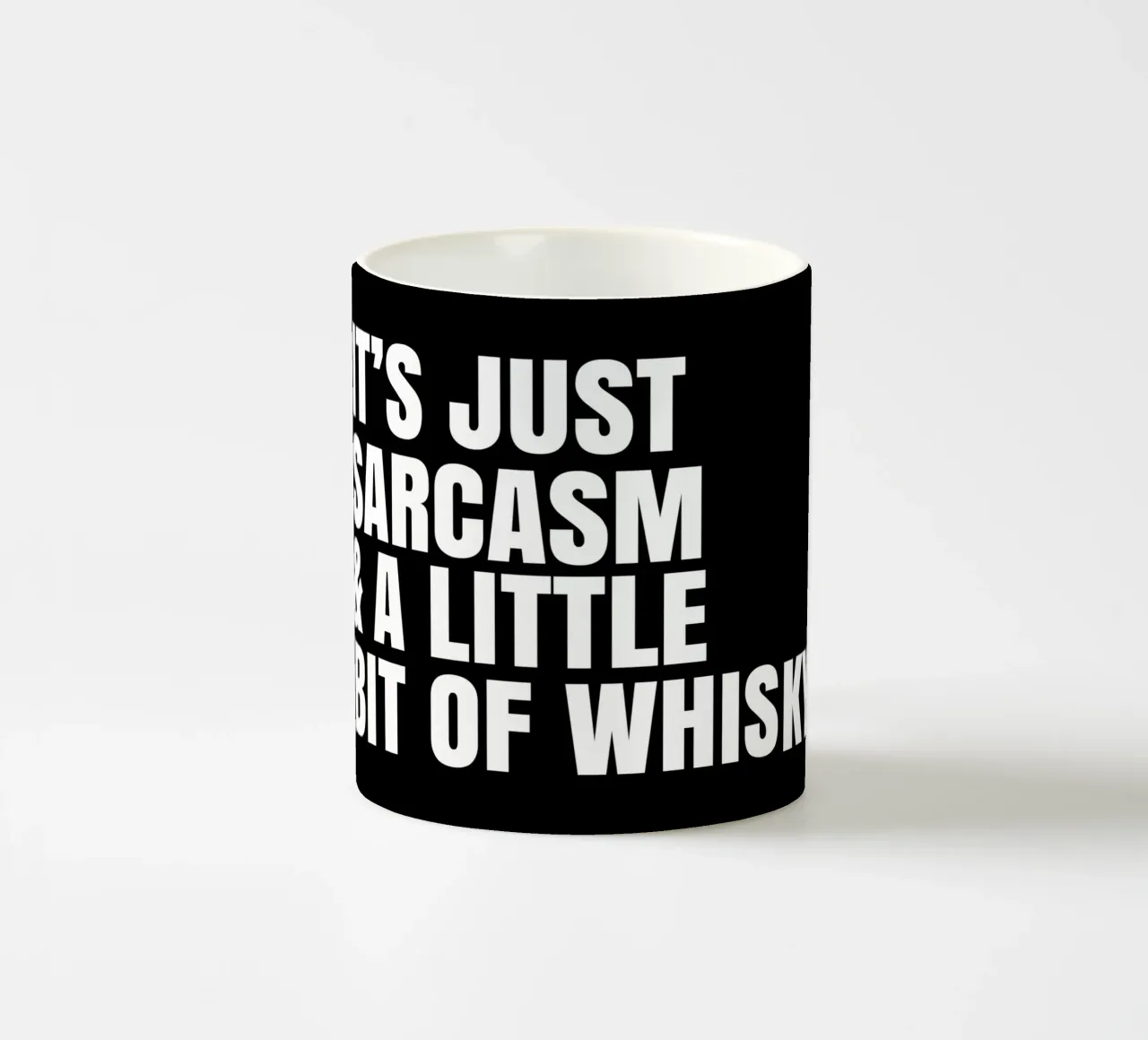 It's just sarcasm and a little bit of whisky Keramik Tasse von happieeagle