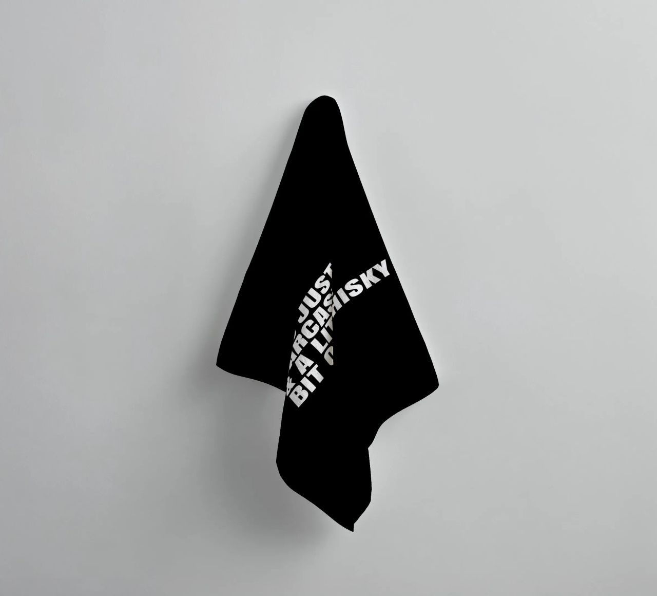 It's just sarcasm and a little bit of whisky asciugamano da bagno da happieeagle