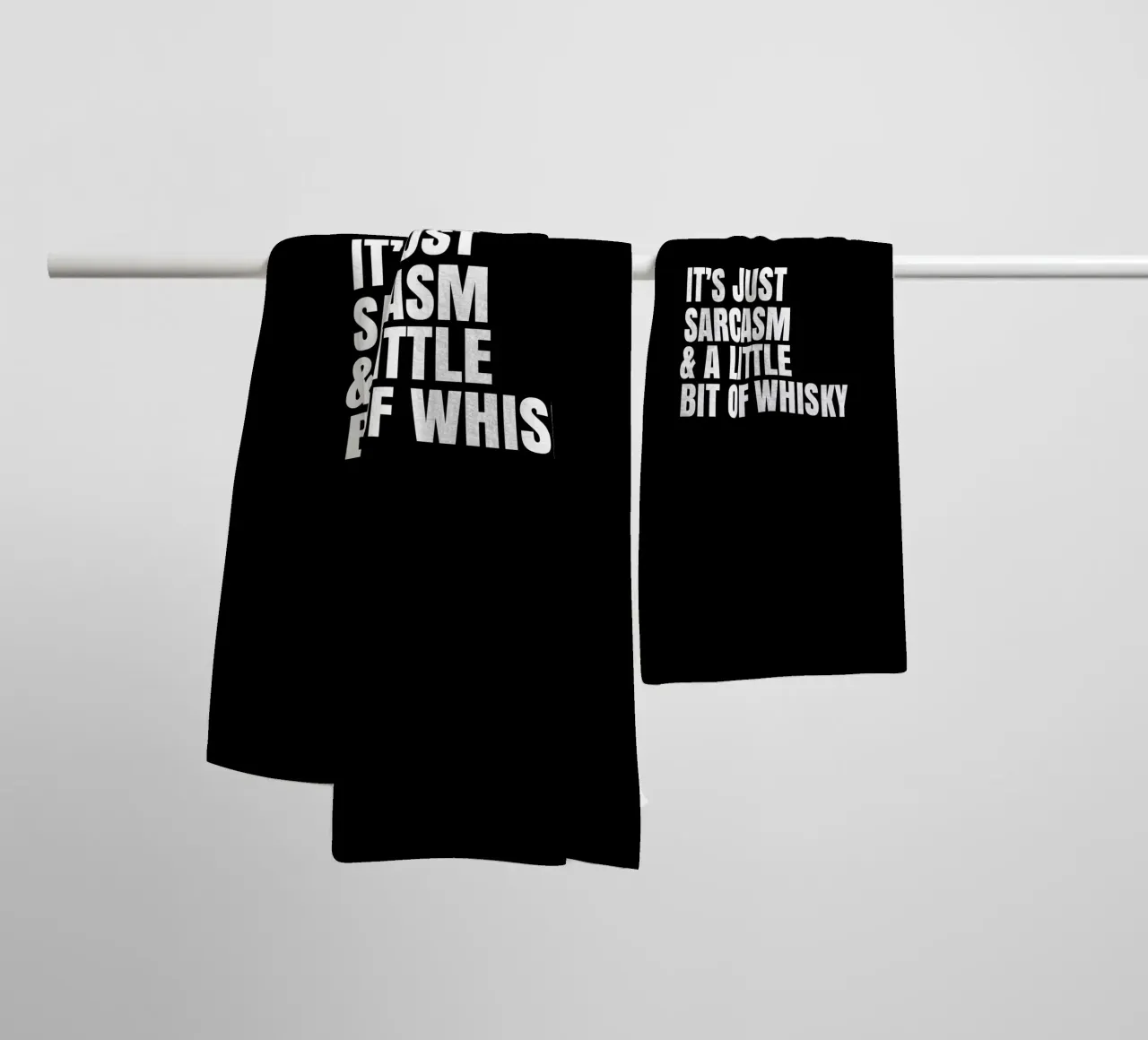 It's just sarcasm and a little bit of whisky asciugamano da bagno da happieeagle