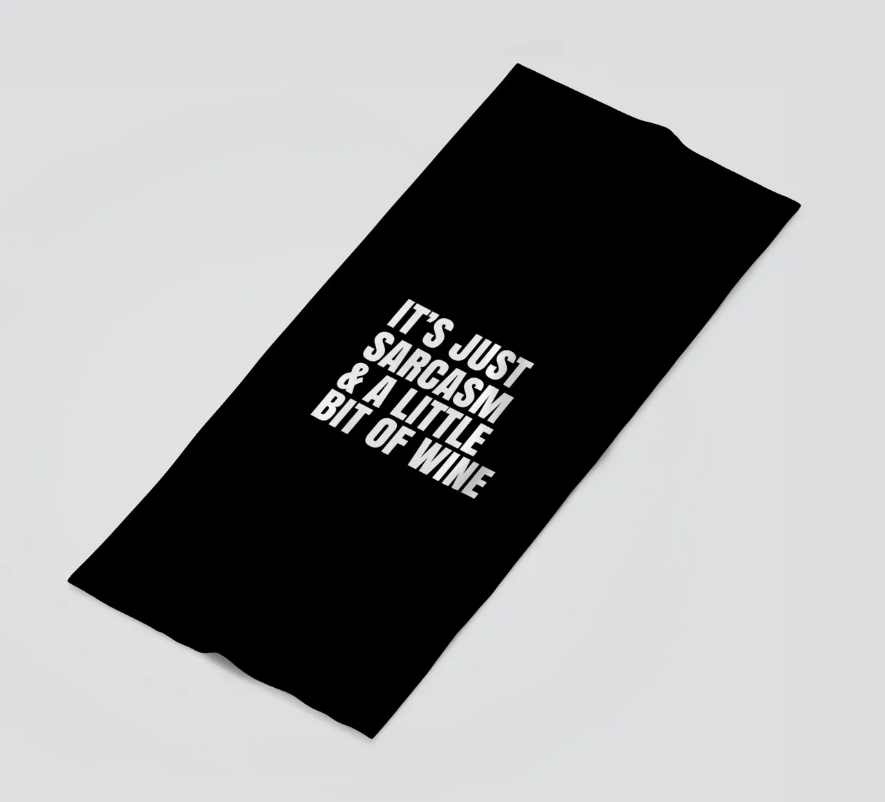 It's just sarcasm and a little bit of wine Strandtuch von happieeagle