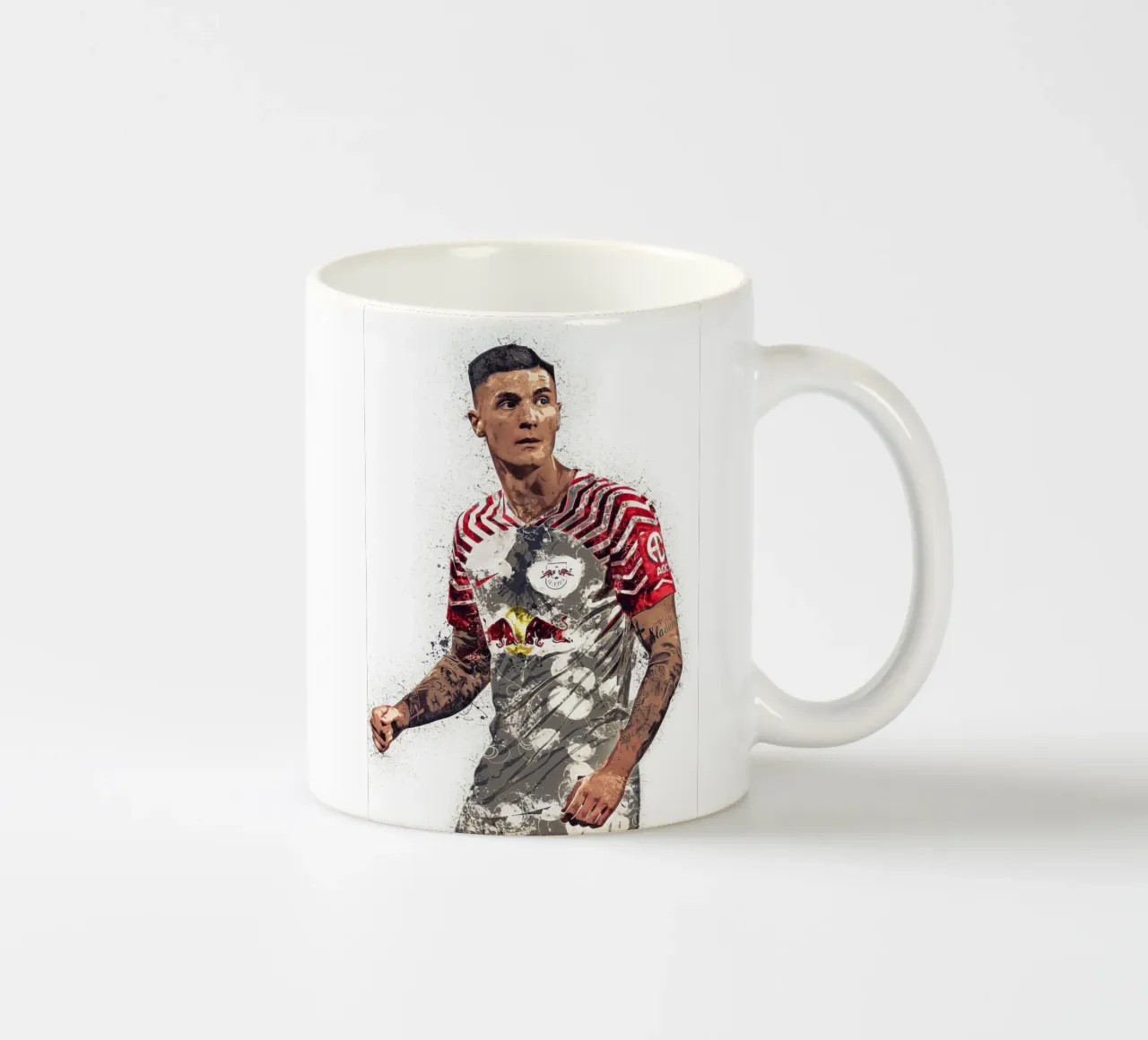 Benjamin Sesko tazza in ceramica da tenten