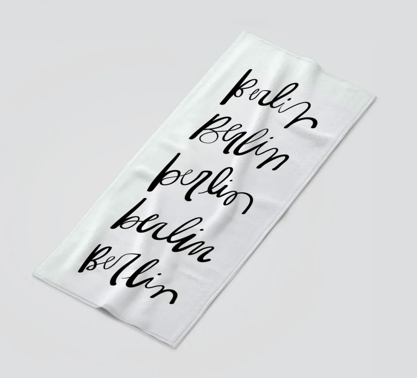 Berlin Typography telo mare da Kristen Polsinelli