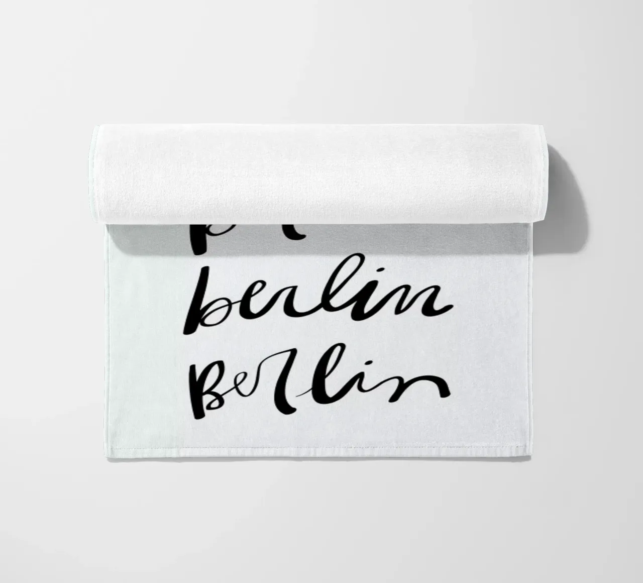 Berlin Typography telo mare da Kristen Polsinelli