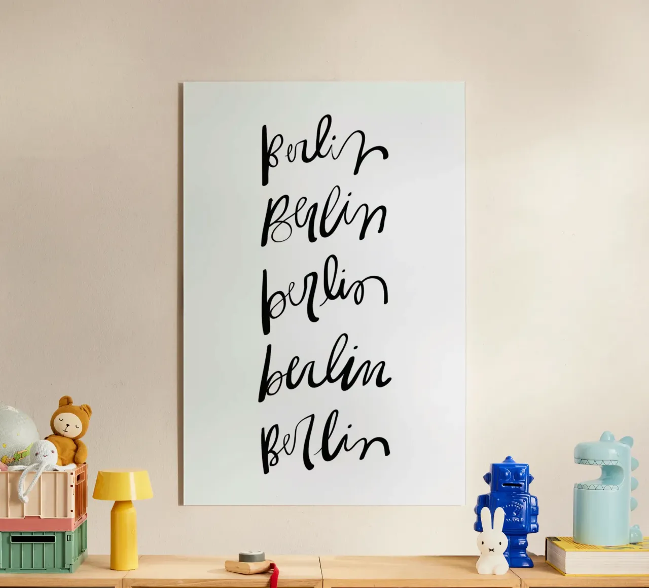 Berlin Typography plexiglass da Kristen Polsinelli