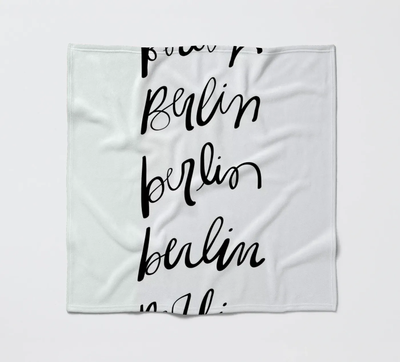 Berlin Typography fleecedeken van Kristen Polsinelli