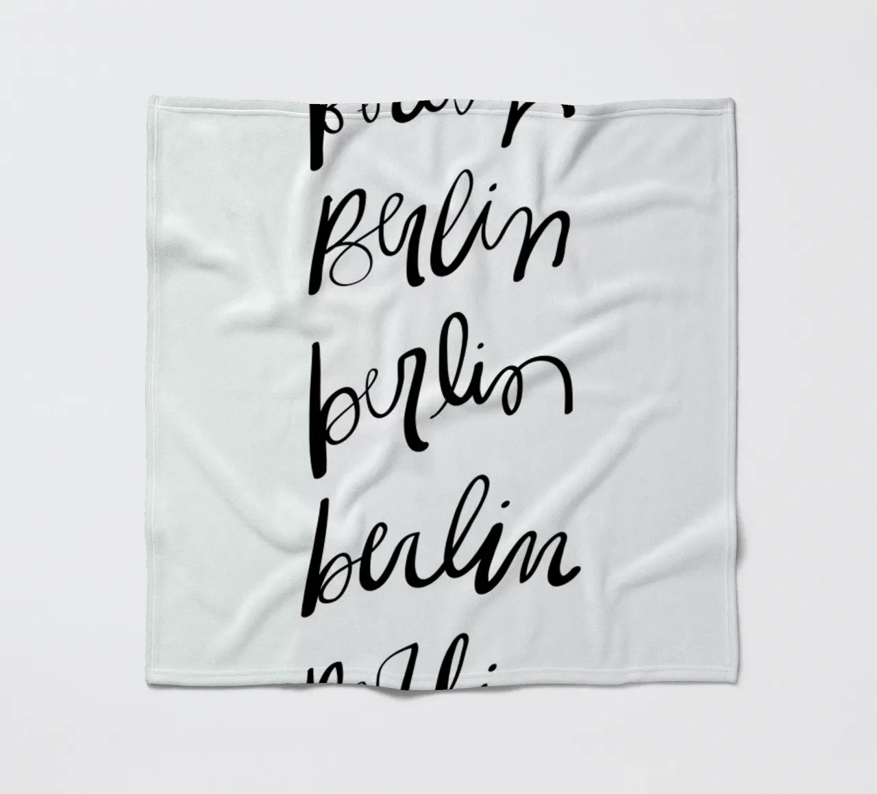 Berlin Typography fleecedeken van Kristen Polsinelli