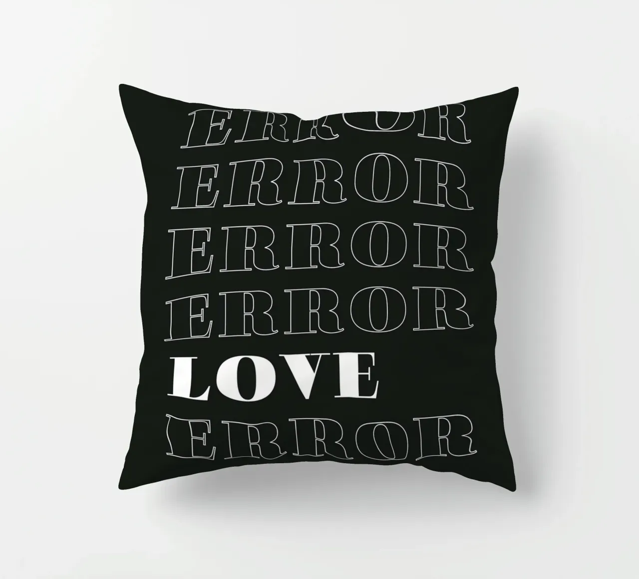 error error love error kussen van Daily Inspiration