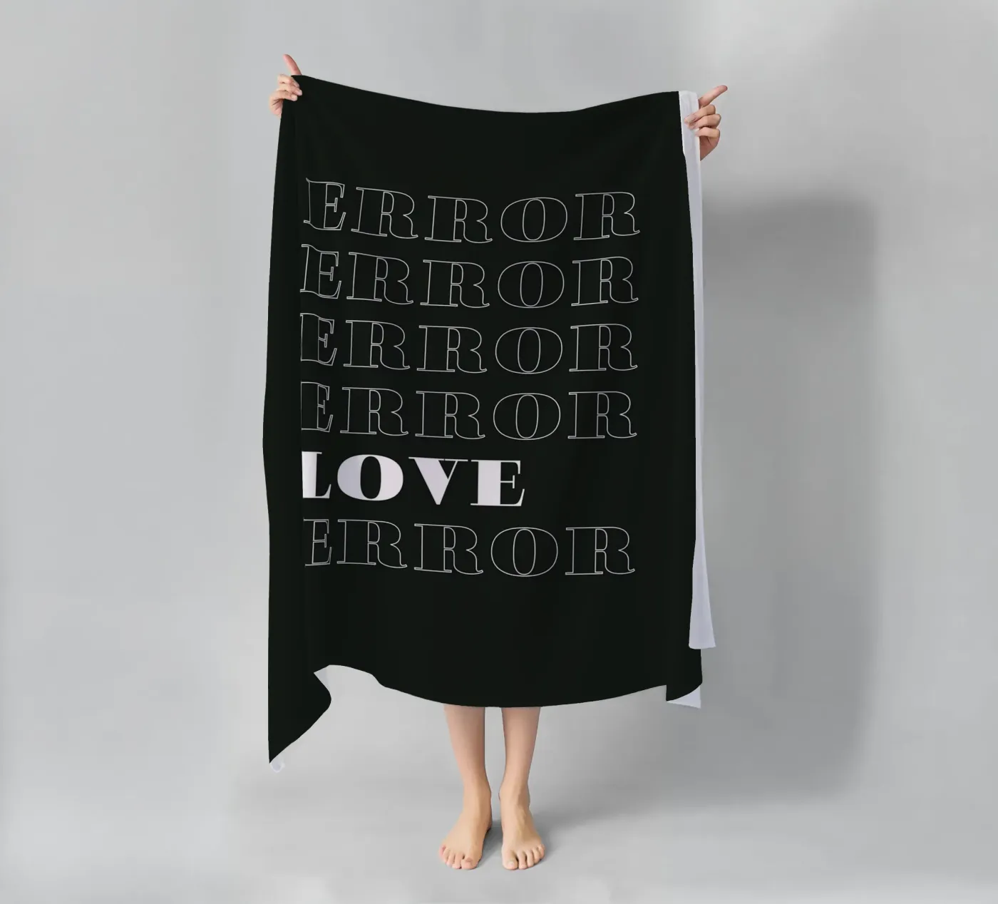error error love error Strandtuch von Daily Inspiration