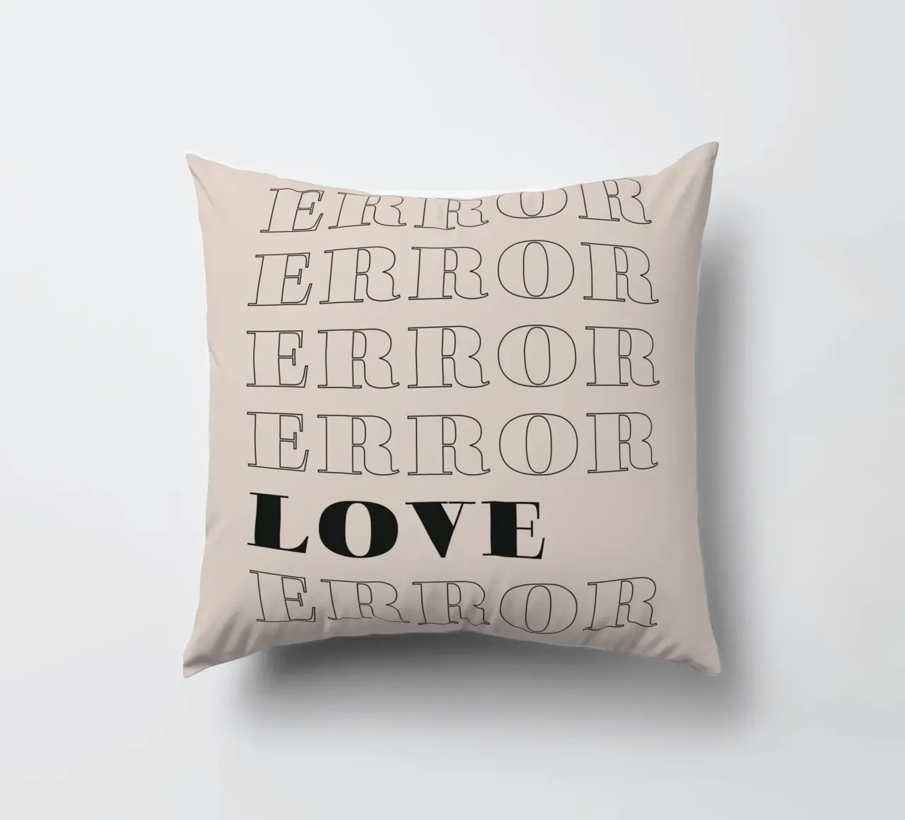 error error love error kussen van Daily Inspiration