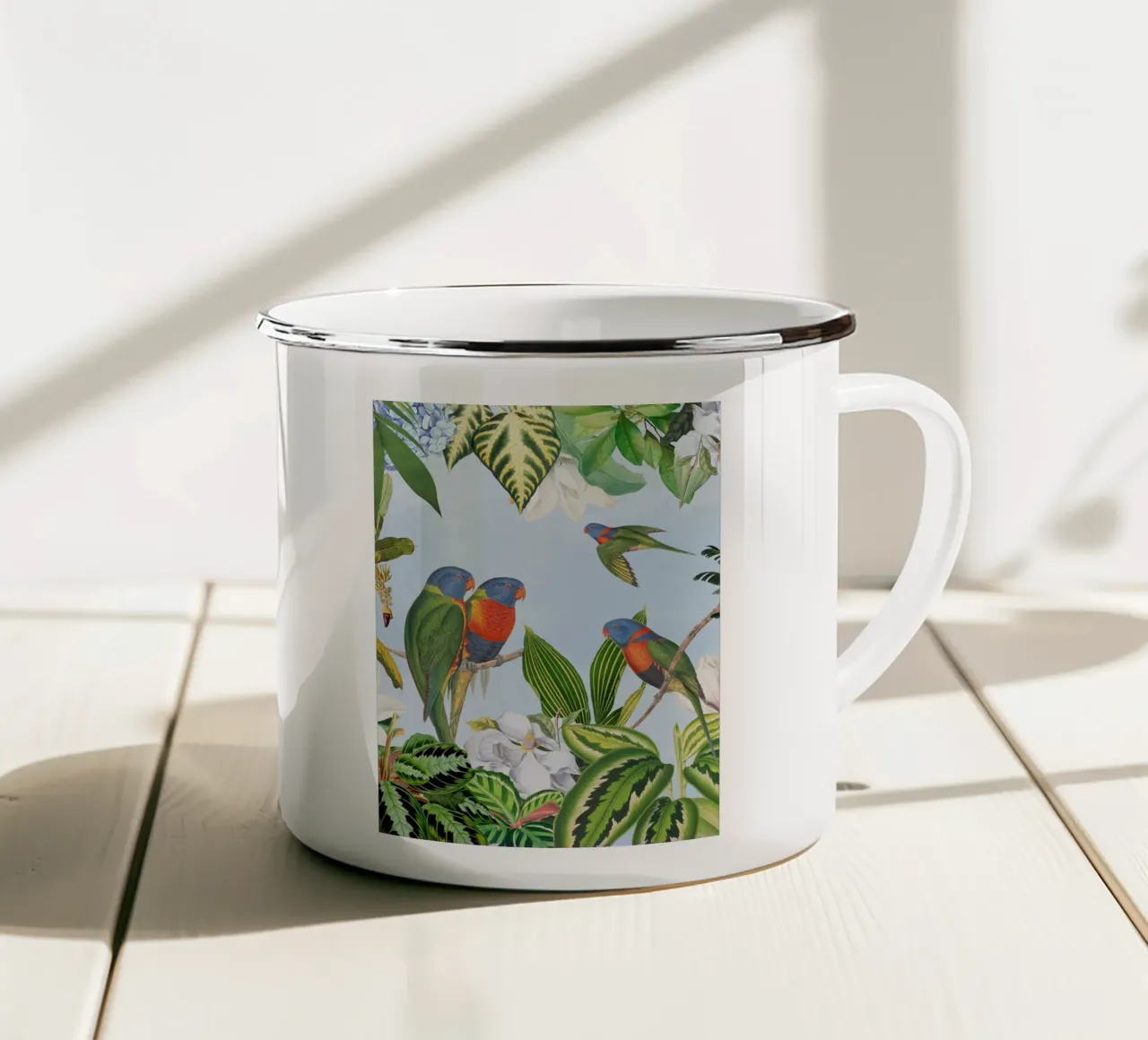 Pappagalli esotici in un'avventura nella giungla tropicale tazza in smalto da Vintage World - Uta Naumann