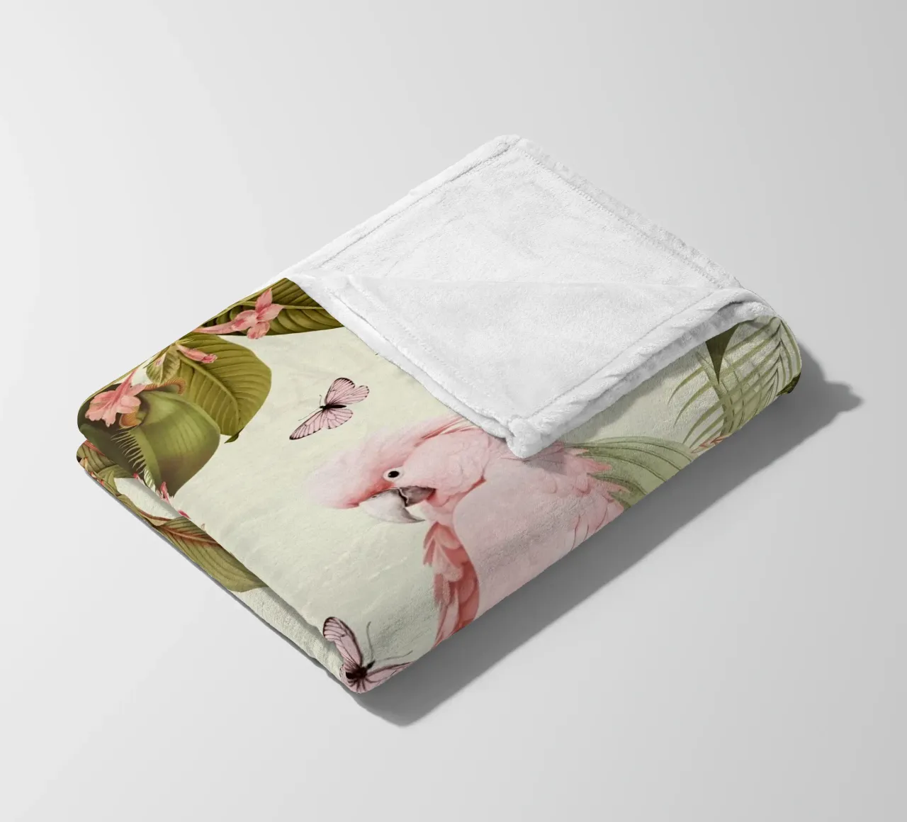 Nostalgici pappagalli rosa danzano in un giardino della giungla tropicale 1 coperta in pile da Vintage World - Uta Naumann