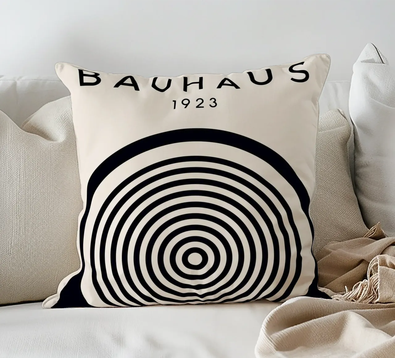 Grafica Bauhaus 1923 - Design minimalista in bianco e nero cuscino da Whole©
