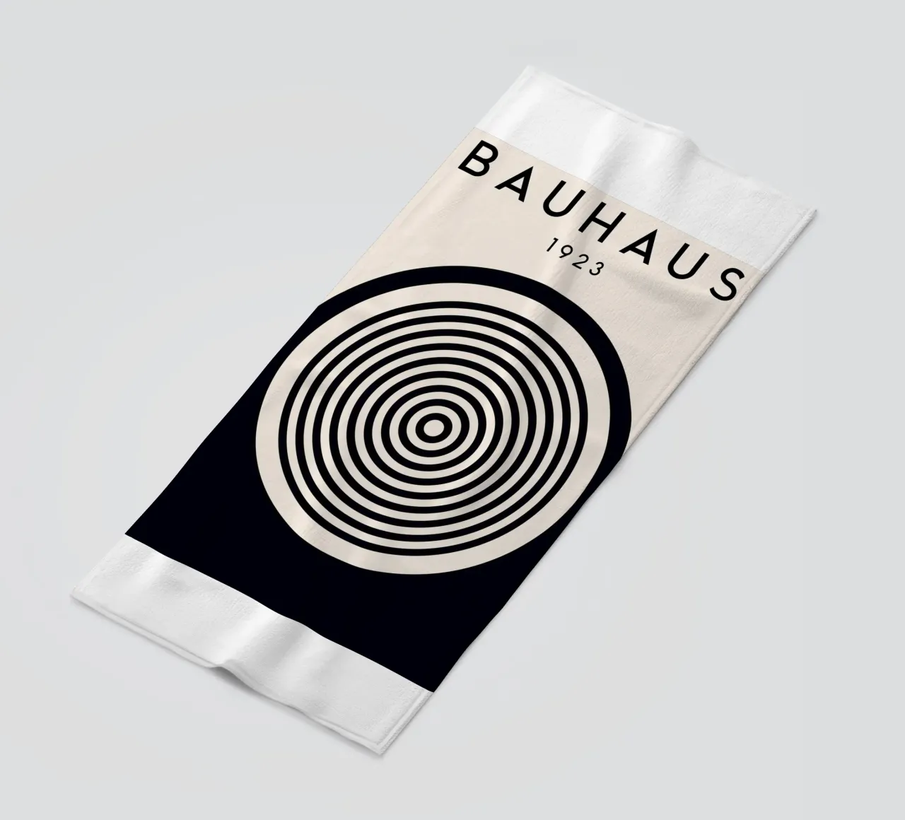 Grafica Bauhaus 1923 - Design minimalista in bianco e nero telo mare da Whole©