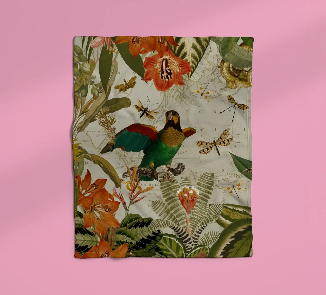Pappagalli esotici colorati e nostalgici in una giungla tropicale coperta in pile da Vintage World - Uta Naumann