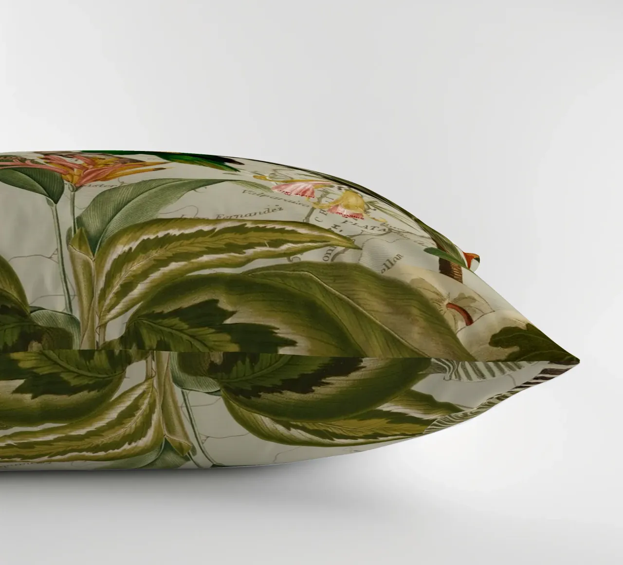 Pappagallo esotico colorato e nostalgico in una giungla tropicale 2 cuscino da Vintage World - Uta Naumann