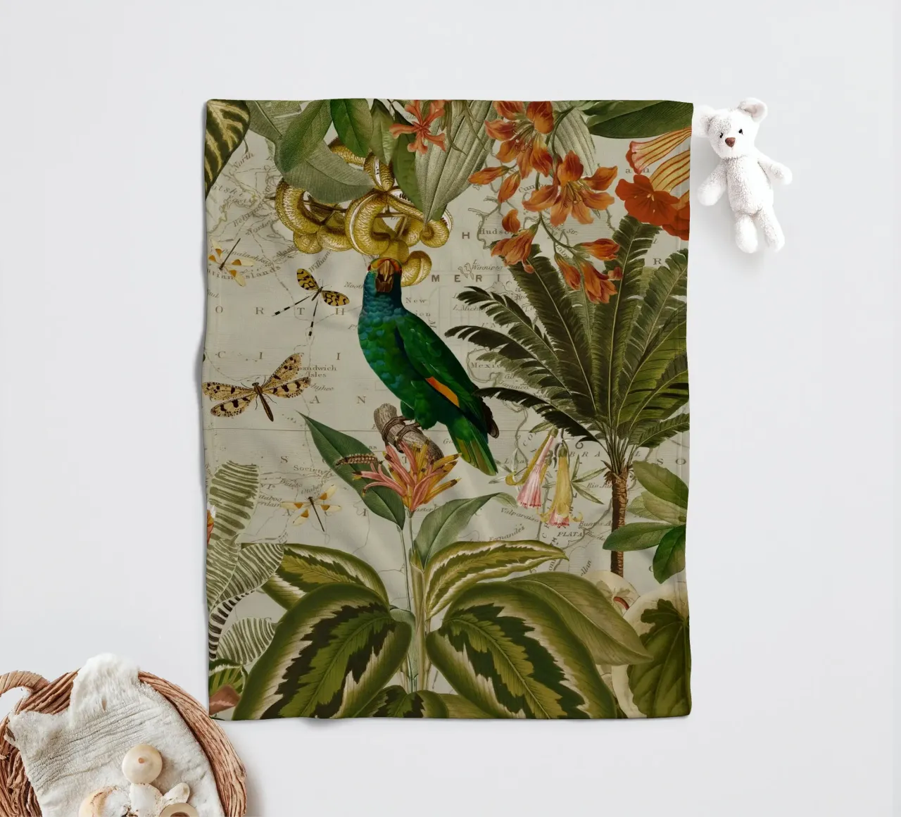 Pappagallo esotico colorato e nostalgico in una giungla tropicale 2 coperta in pile da Vintage World - Uta Naumann