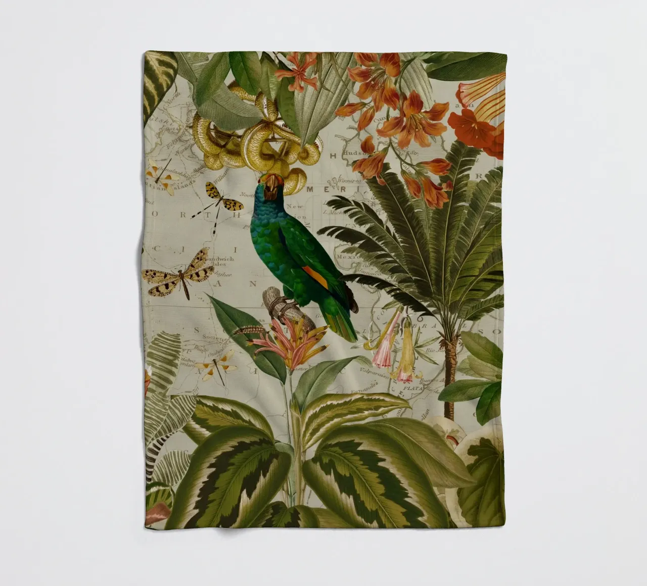 Pappagallo esotico colorato e nostalgico in una giungla tropicale 2 coperta in pile da Vintage World - Uta Naumann