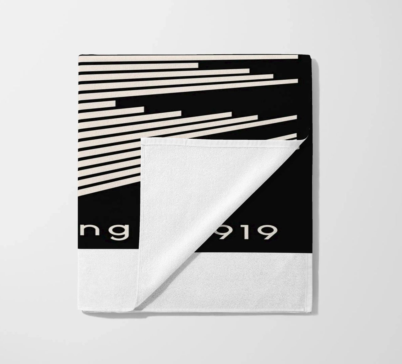 Mostra Bauhaus 1919 - Design a linee geometriche telo mare da Whole©