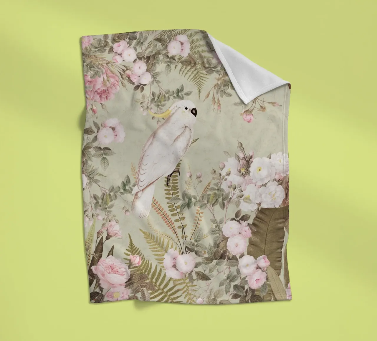 Cacatua esotici d'epoca in una splendida giungla di rose 2 coperta in pile da Vintage World - Uta Naumann