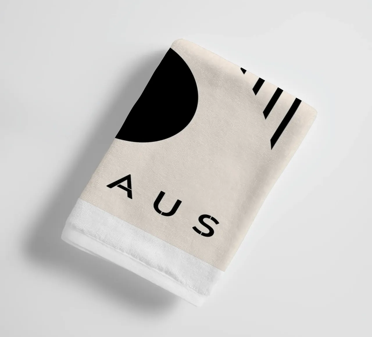 Arco di cerchio Bauhaus - Design minimalista in bianco e nero asciugamano da bagno da Whole©